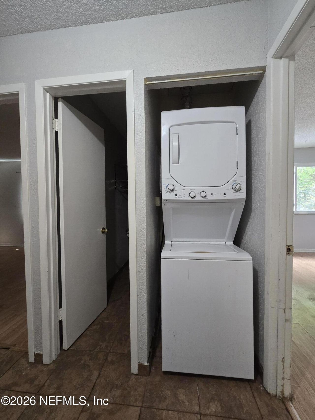 614 Oaks Hollow Court, Unit C3-2, Jacksonville, FL 32211 Photo