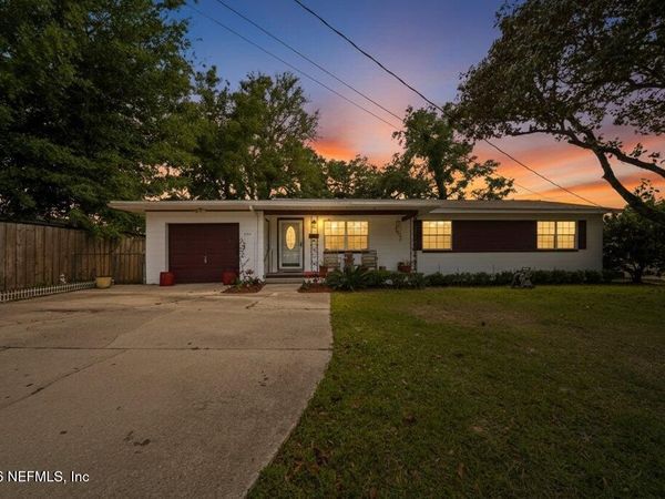 5810 CHERRY LAUREL Drive, Jacksonville, FL 32210