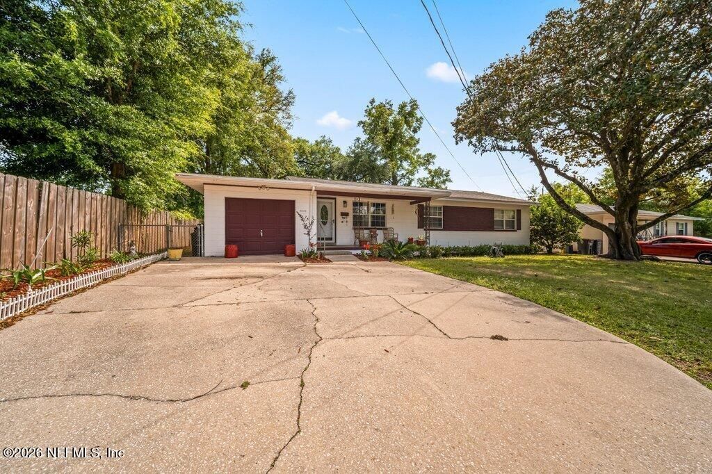 5810 Cherry Laurel Drive, Jacksonville, FL 32210 Photo