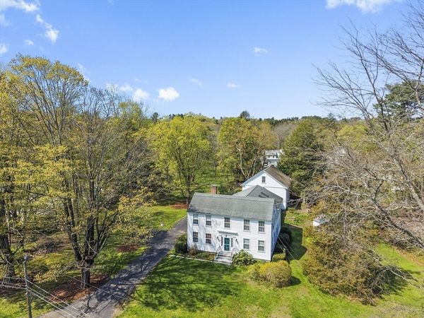 6 Church St, West Boylston, MA 01583