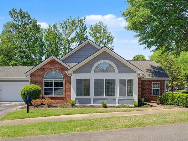 269 OAK CLUB LN, Unit 10, Collierville, TN 38017