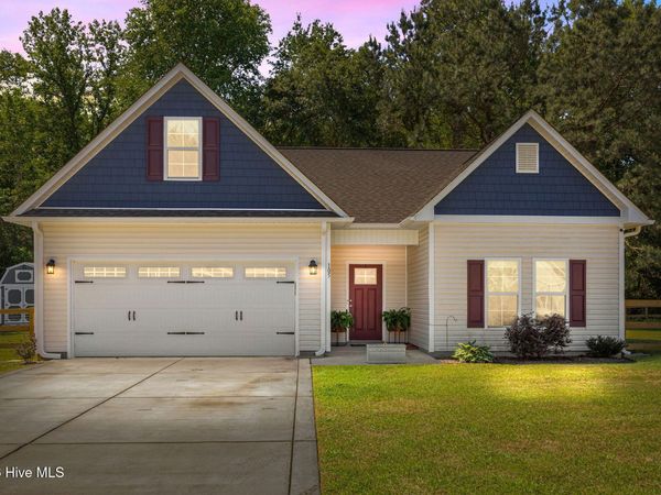 105 Cottle Court, Richlands, NC 28574