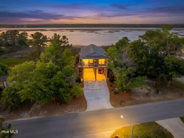 7202 E Yacht Drive, Oak Island, NC 28465