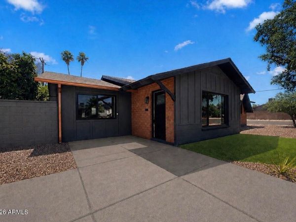 8201 E WHITTON Avenue, Scottsdale, AZ 85251