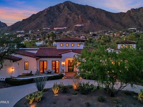 5434 E CAMELHILL Road, Phoenix, AZ 85018