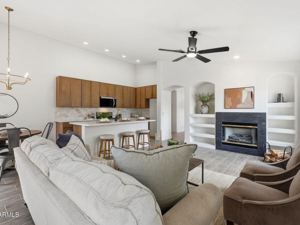 4054 W IRMA Lane, Glendale, AZ 85308