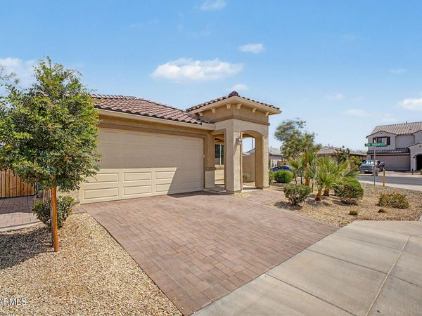 8954 W SAN JUAN Avenue, Glendale, AZ 85305