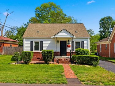 114 Pin Oak Drive, Lexington, KY 40503