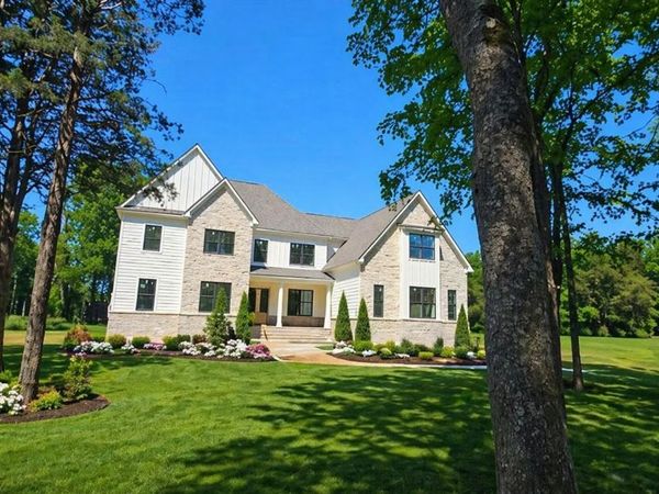 3390 Mealer Rd , Chapel Hill, TN 37034