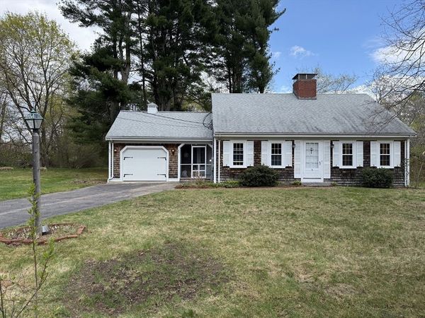 3 Crescent Street, Unit 3, West Bridgewater, MA 02379