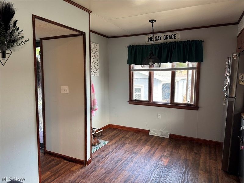 1003 Eastport Avenue, Uhrichsville, OH 44683 Photo 10