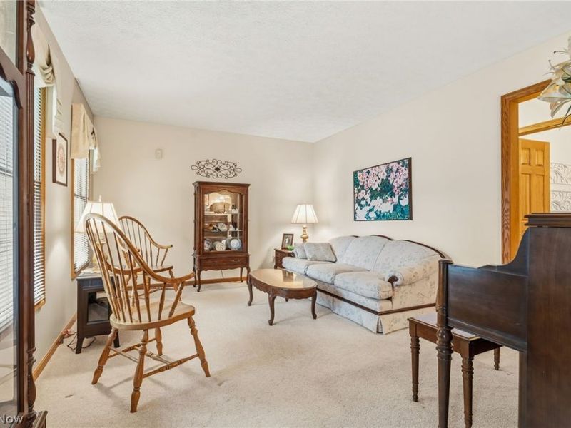 8708 Eastlynn Avenue NW, Massillon, OH 44646 Photo 12