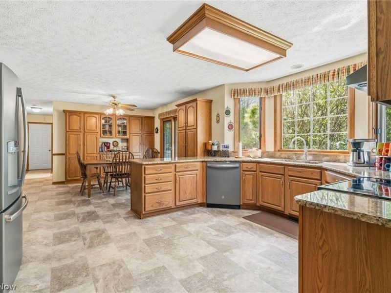 8708 Eastlynn Avenue NW, Massillon, OH 44646 Photo 19