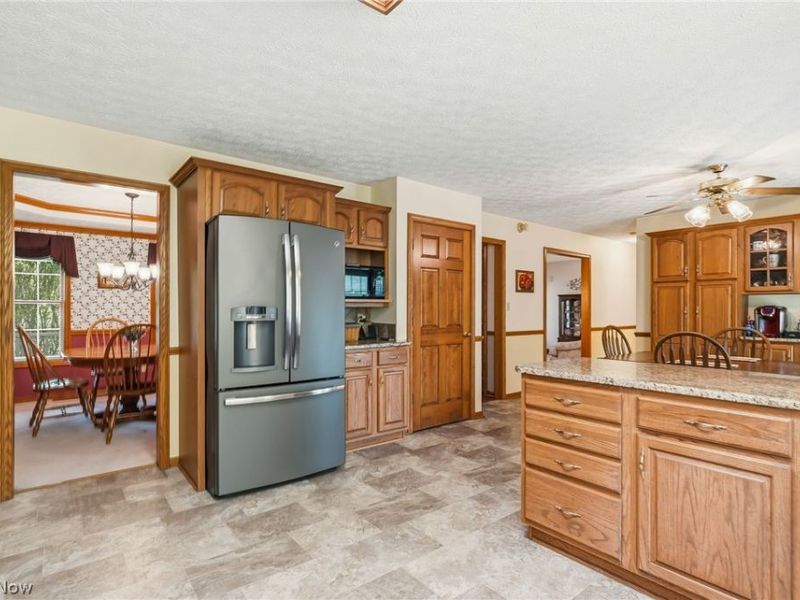 8708 Eastlynn Avenue NW, Massillon, OH 44646 Photo 20