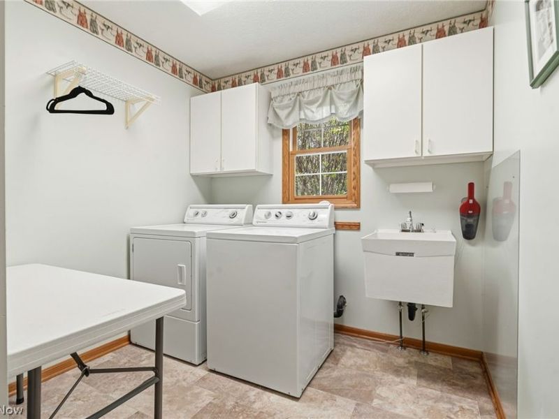 8708 Eastlynn Avenue NW, Massillon, OH 44646 Photo 24