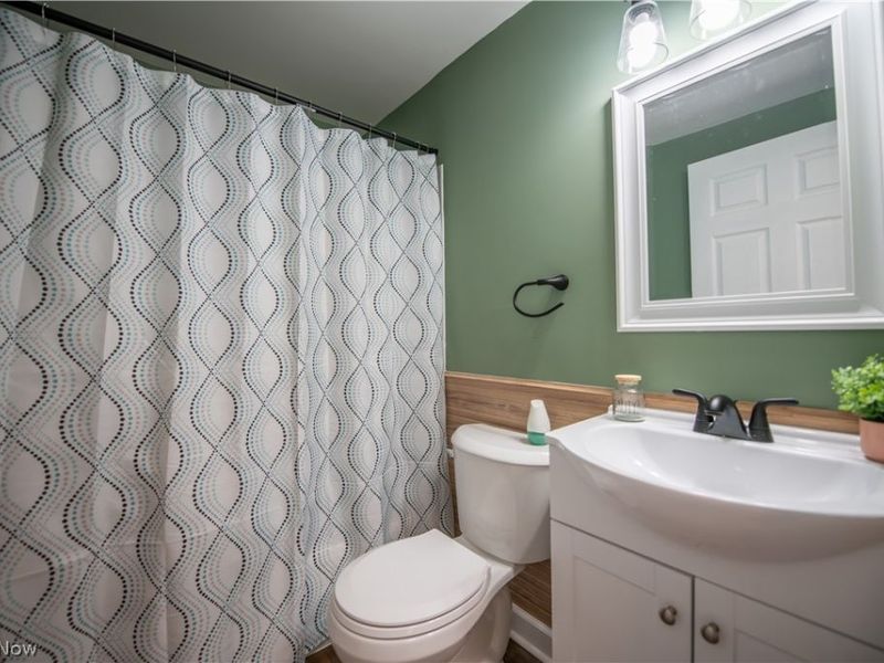 324 Charlotte Avenue SE, Canton, OH 44707 Photo 16