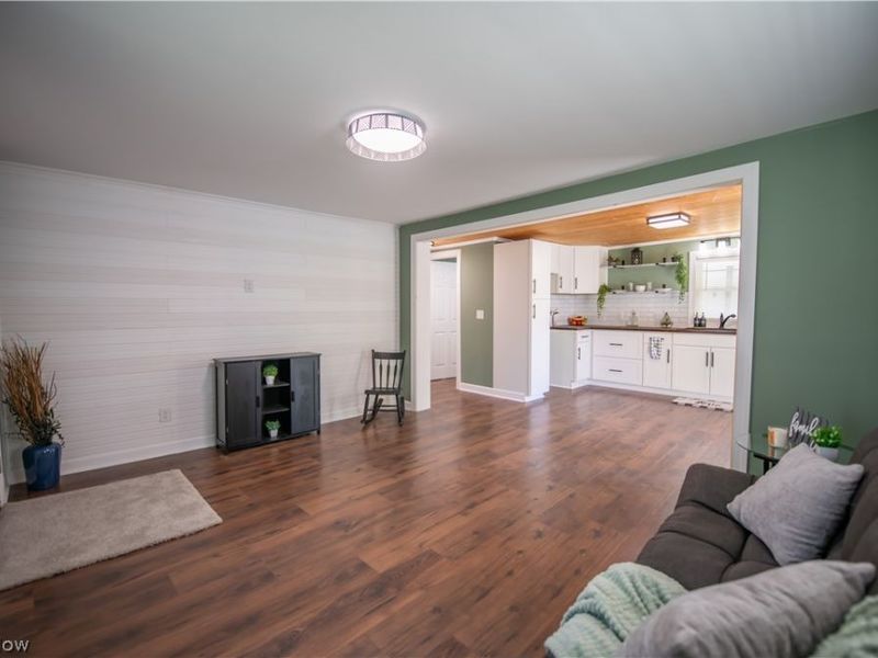 324 Charlotte Avenue SE, Canton, OH 44707 Photo 5