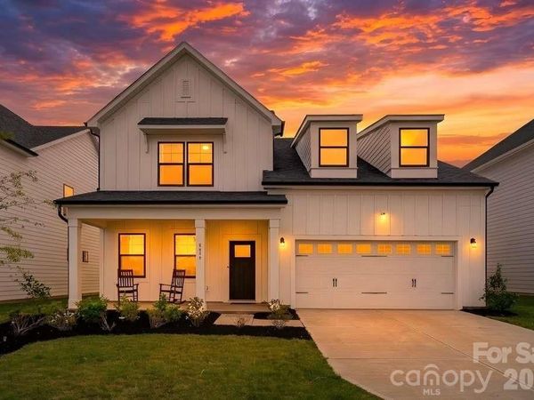 8604 Bridgegate Drive, Huntersville, NC 28078