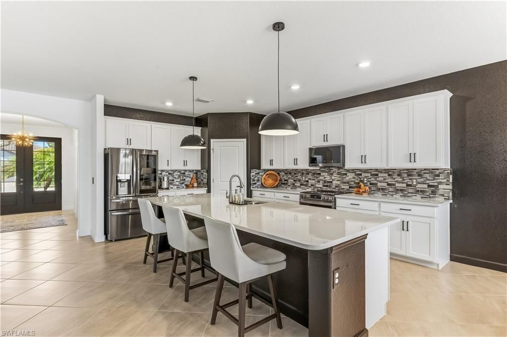 17290 Walnut Run Dr, Alva, FL 33920 Photo
