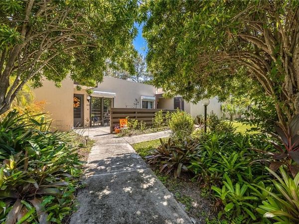 104 Pinebrook DR, FORT MYERS, FL 33907