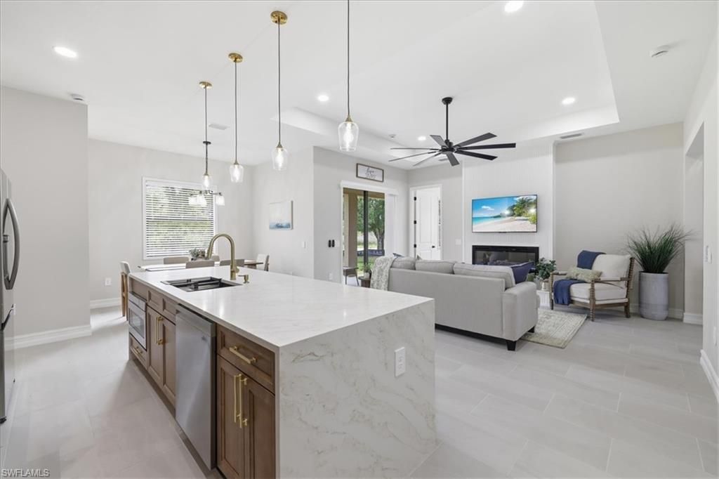 810 Sentinela Blvd , Lehigh Acres, FL 33974 Photo