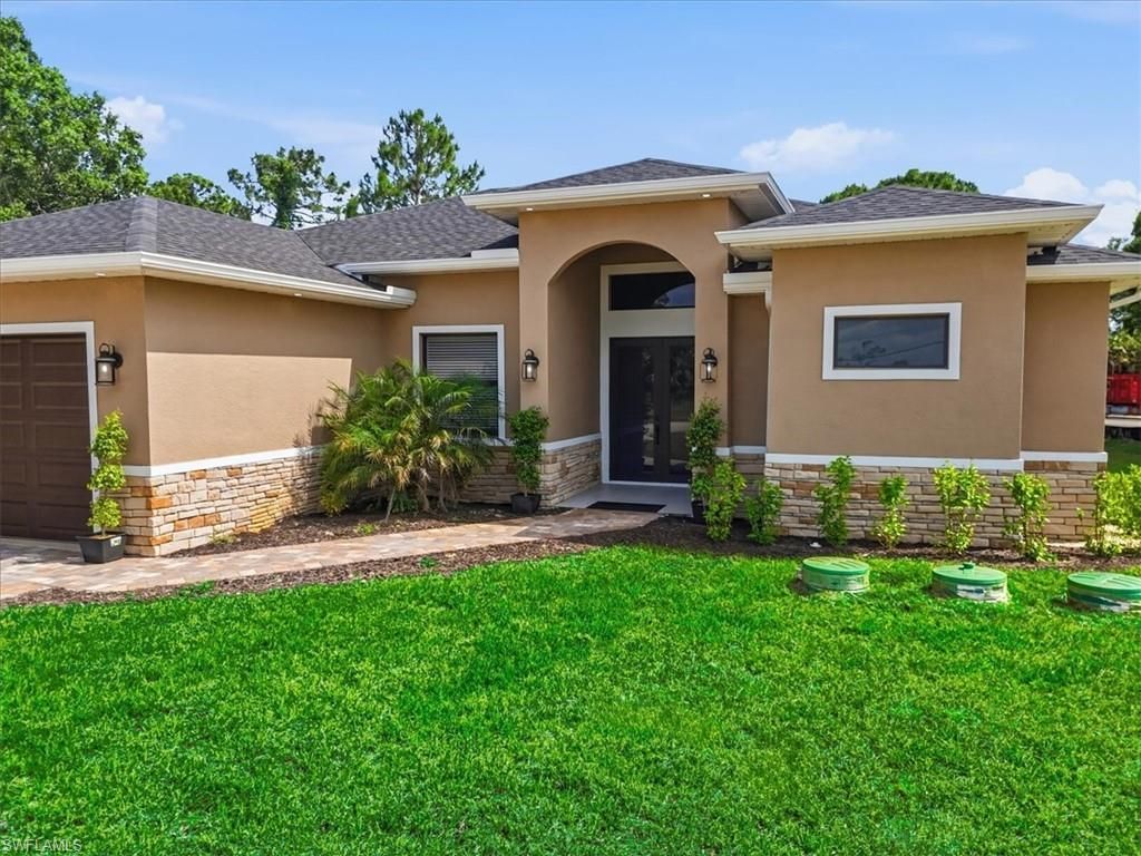 810 Sentinela Blvd , Lehigh Acres, FL 33974 Photo