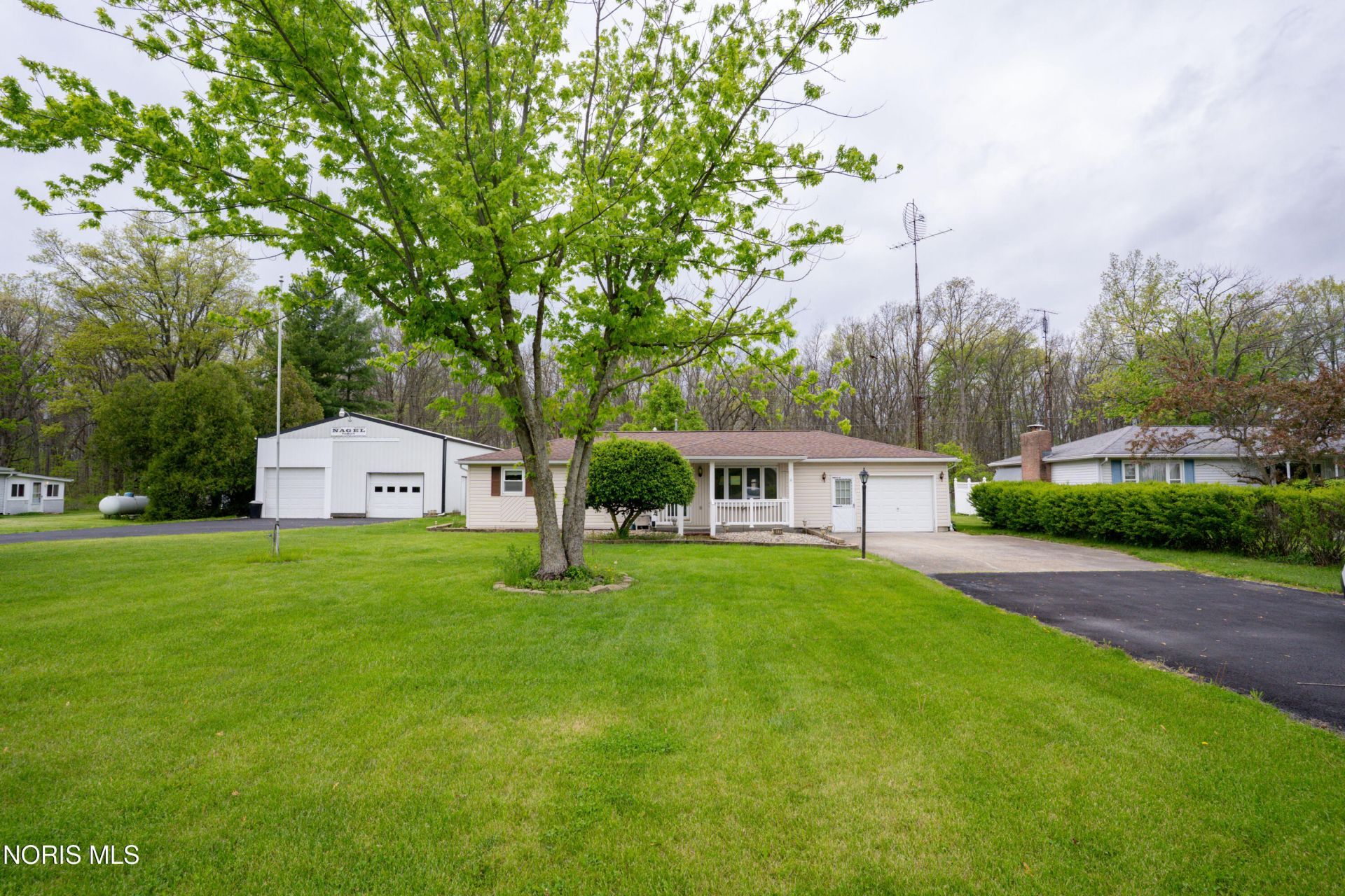 15172 Dohoney Road, Defiance, OH 43512 Main Photo