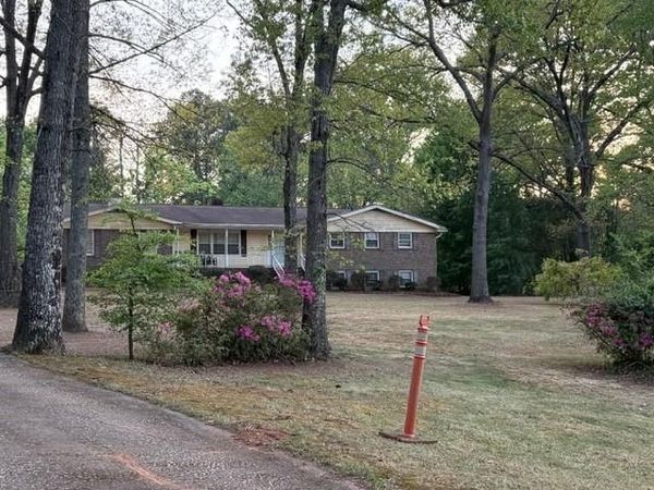 75 Cedar Hill Drive , Stockbridge, GA 30281