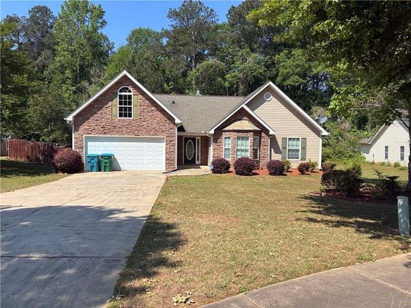 317 Peachtree Circle , Hampton, GA 30228