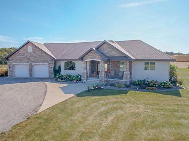 21173 280th Street , Richmond, MN 56368