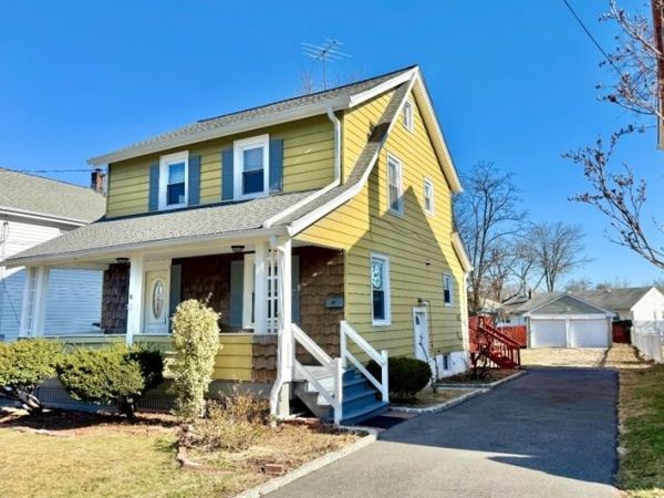10 Hurley Ave, North Plainfield, NJ 07060