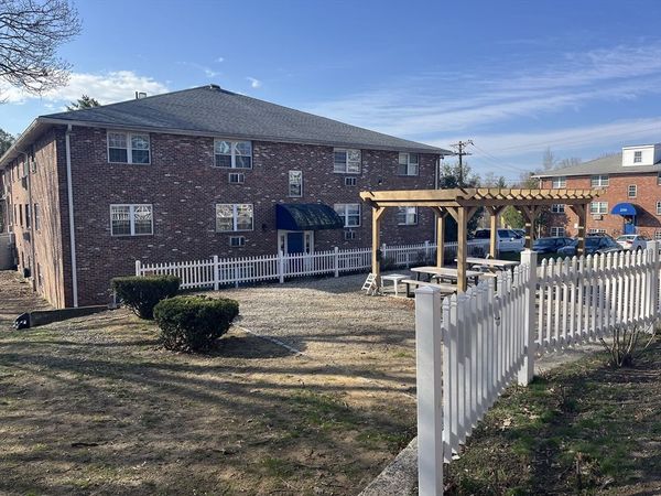 234 Low Street, Unit 21, Newburyport, MA 01950