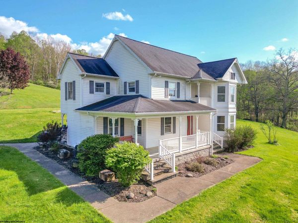2376 Hastings Run Road, Mount Clare, WV 26408