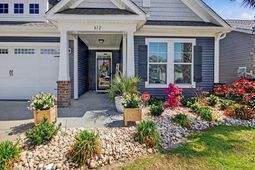 812 Hackberry Way  photo 4
