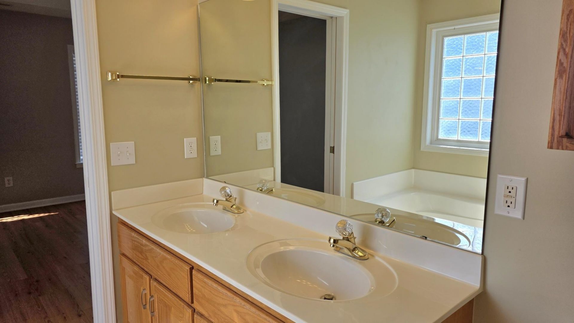 262 Tibton Circle Photo 20