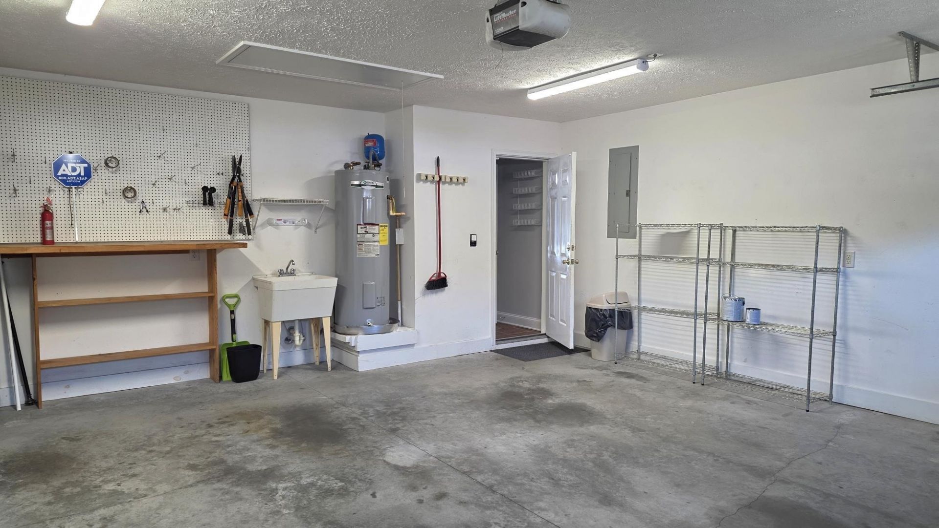 262 Tibton Circle Photo 37