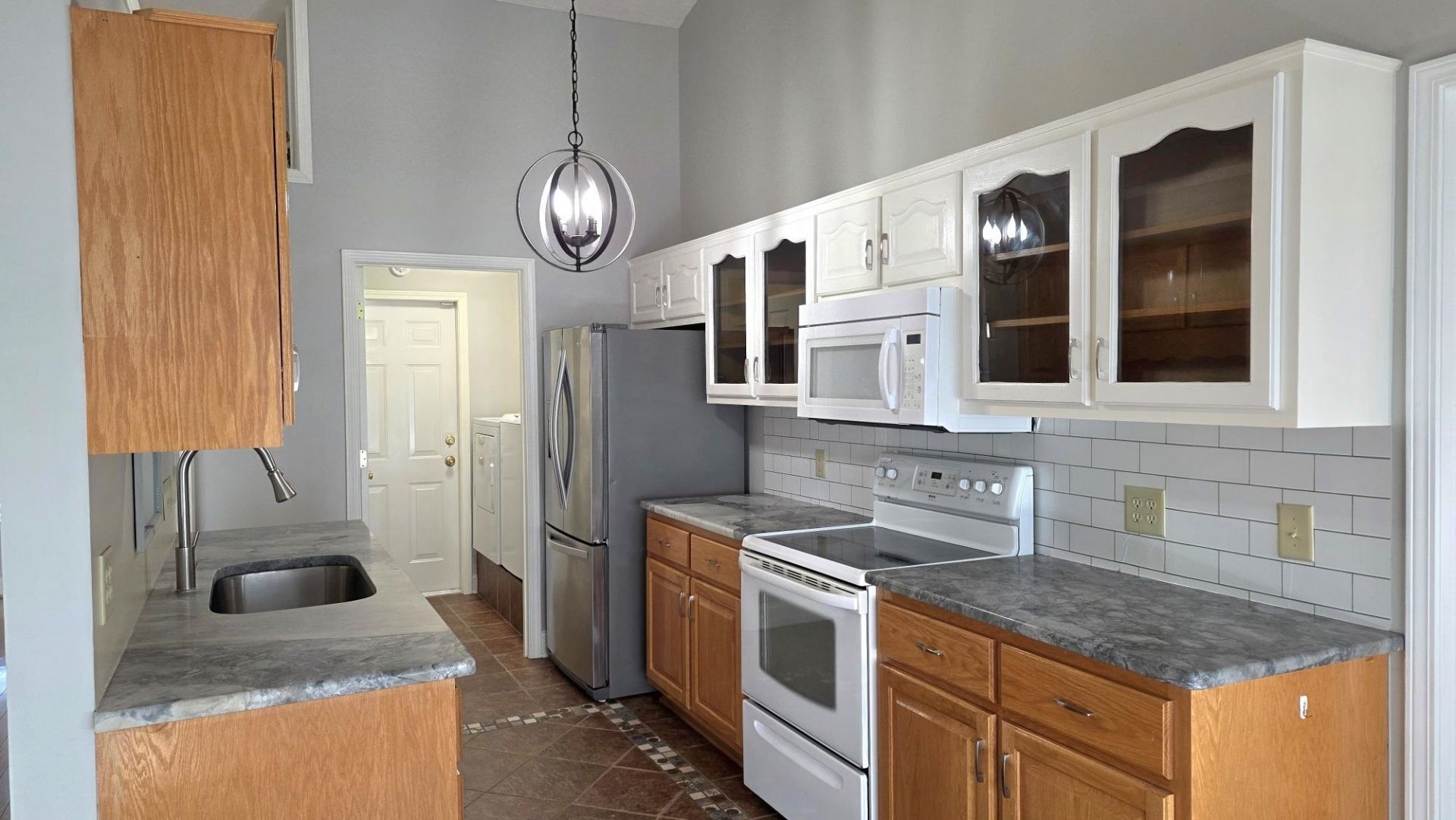 262 Tibton Circle Photo 4