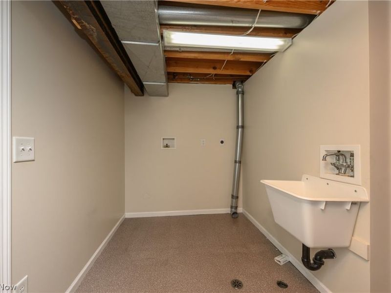 115 E 15th Street, Dover, OH 44622 Photo 18