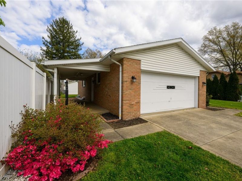 115 E 15th Street, Dover, OH 44622 Photo 4