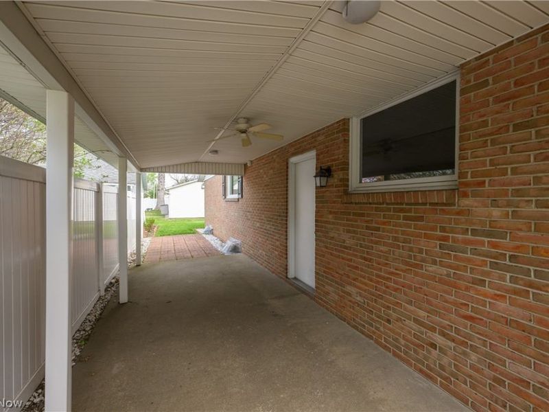 115 E 15th Street, Dover, OH 44622 Photo 5