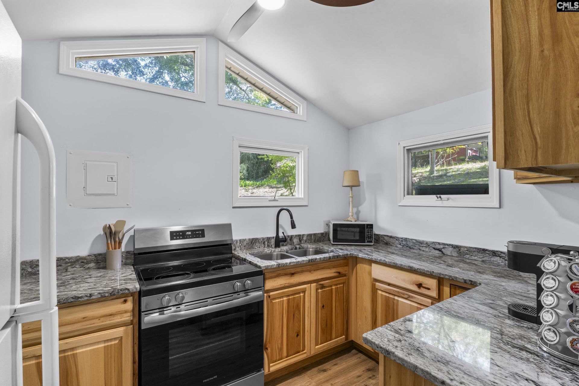 651 Living Inn Road  Photo 10