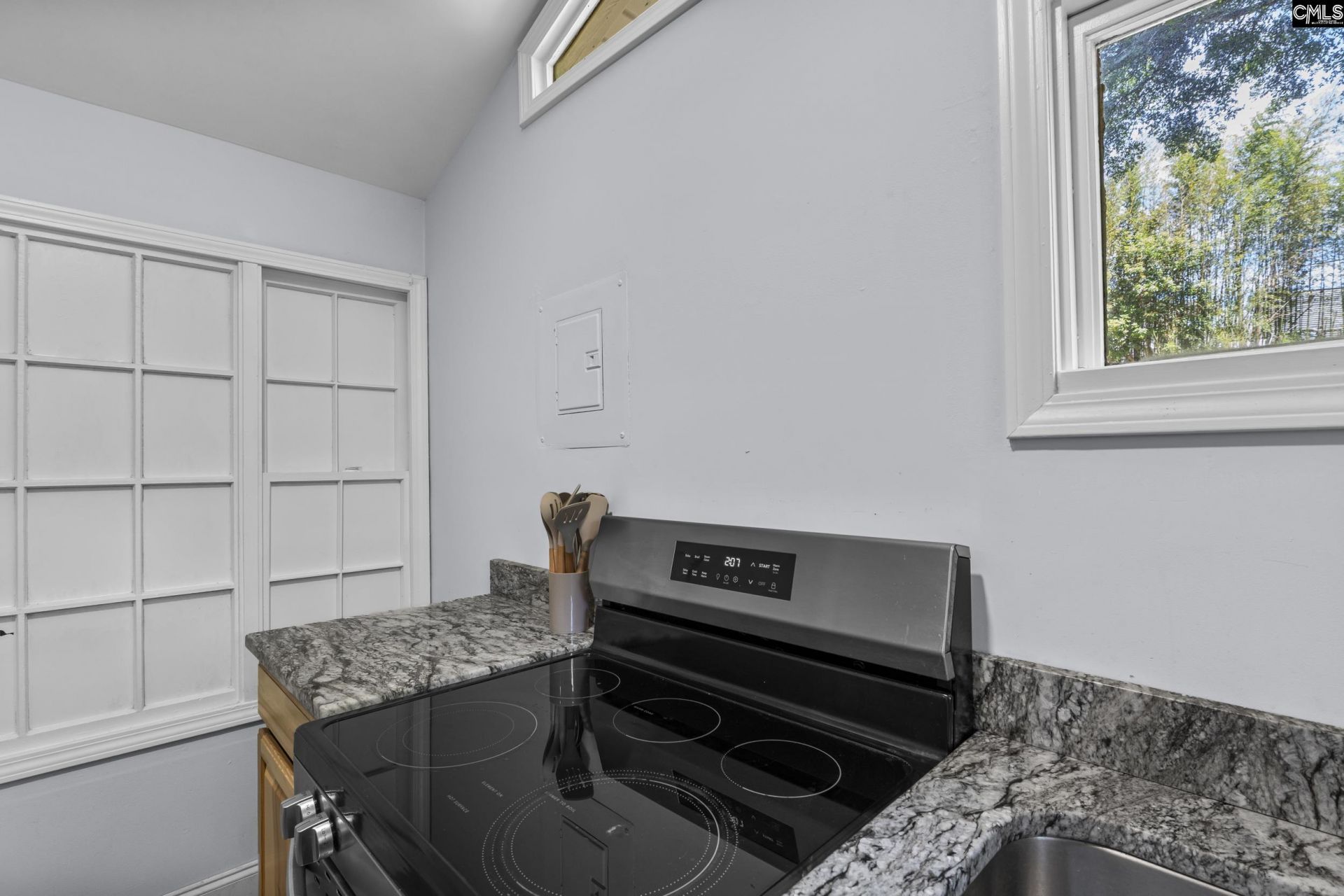 651 Living Inn Road  Photo 12