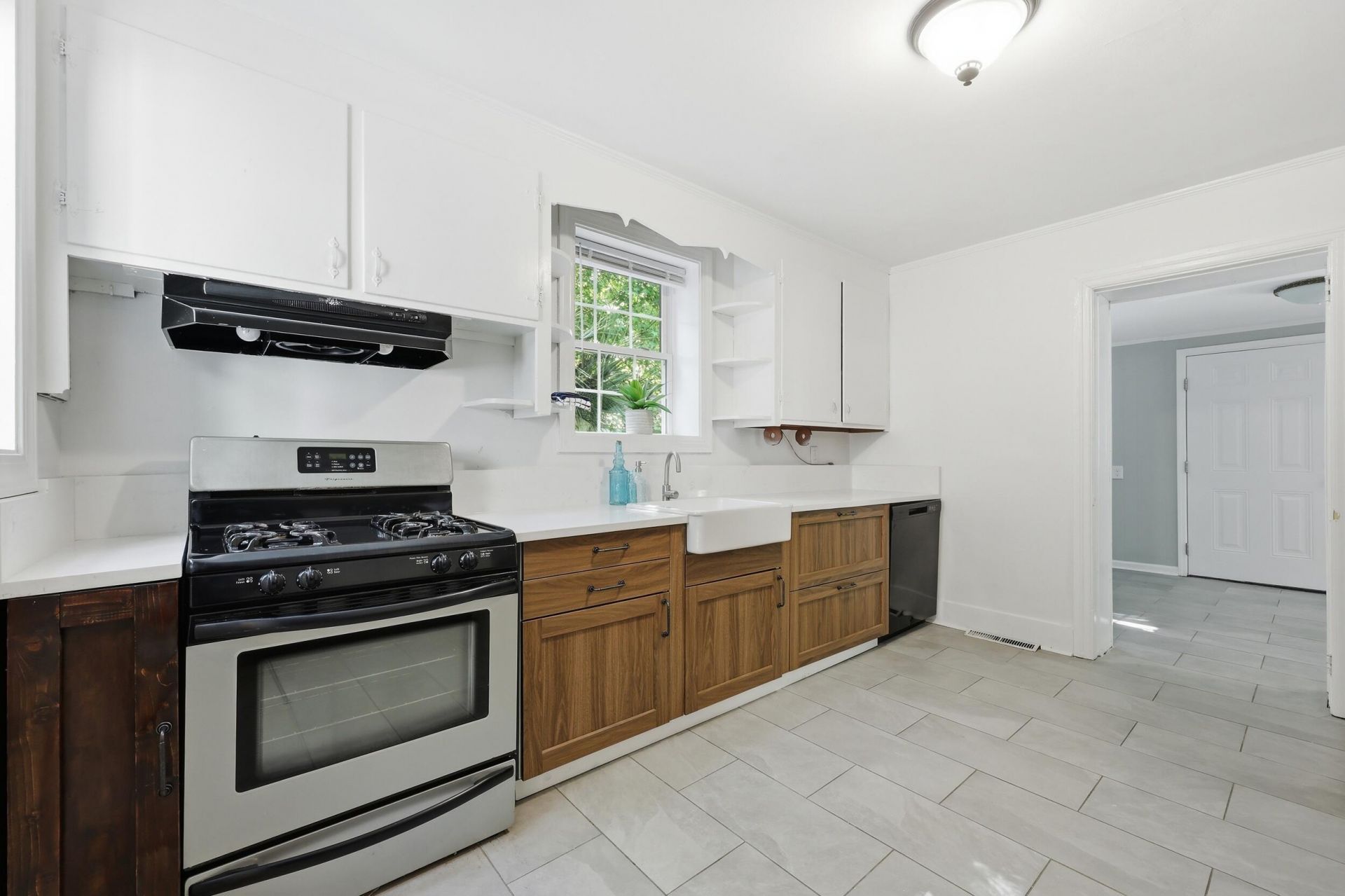 27 Oak Forest Drive Photo 13