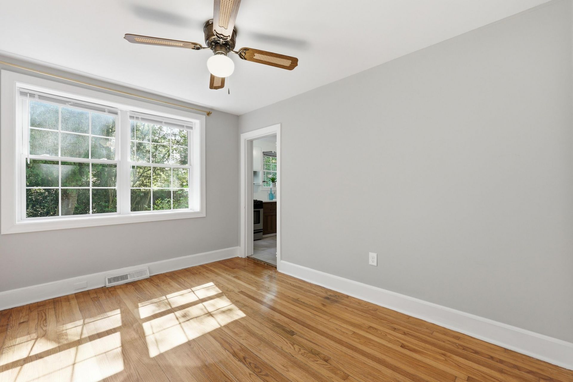 27 Oak Forest Drive Photo 18