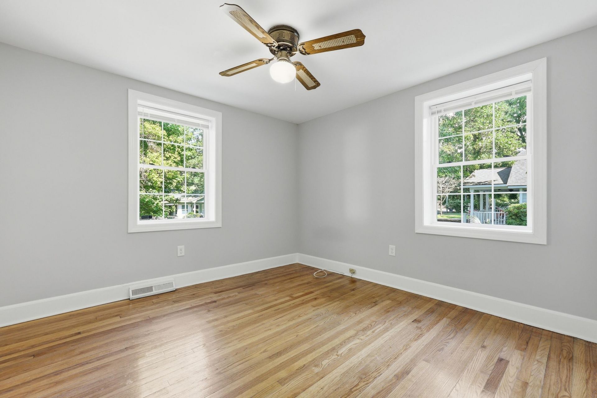 27 Oak Forest Drive Photo 24