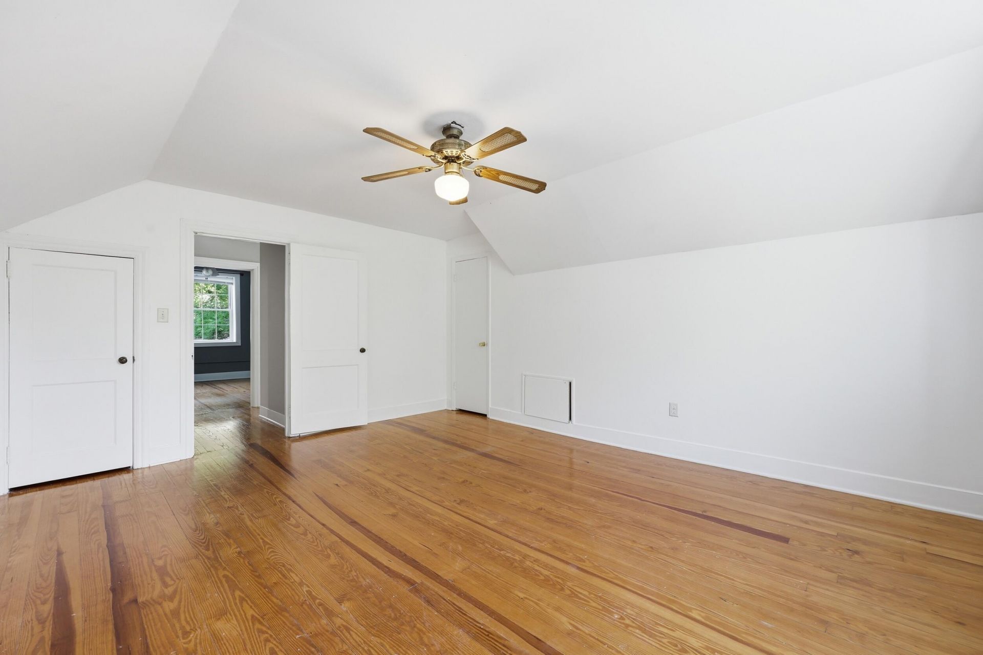 27 Oak Forest Drive Photo 32