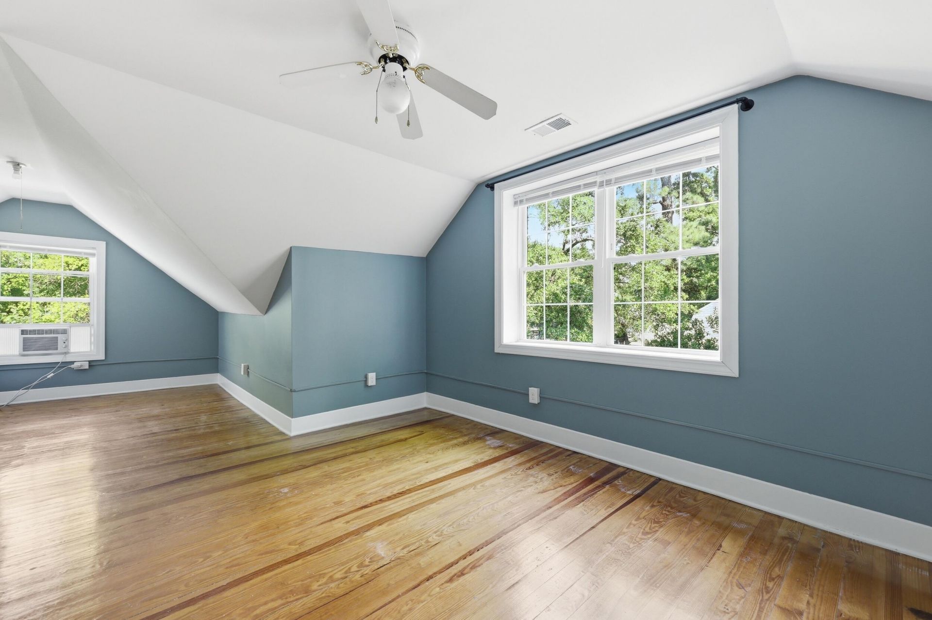 27 Oak Forest Drive Photo 37