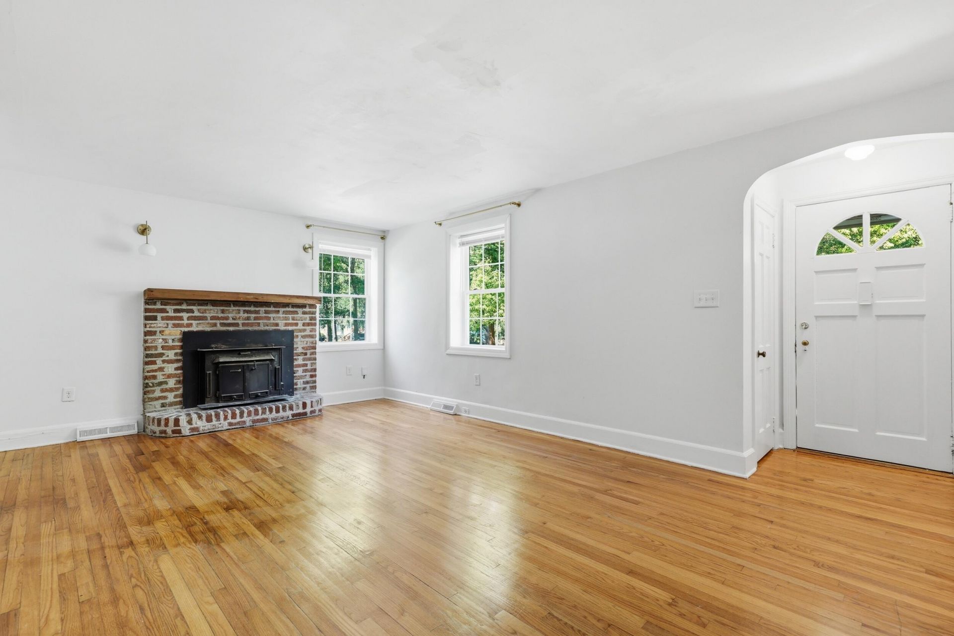 27 Oak Forest Drive Photo 5