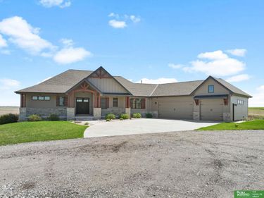 2375 County Road 39 , Omaha, NE 68142