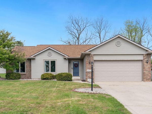 10710 Coneflower Drive, Fort Wayne, IN 46804